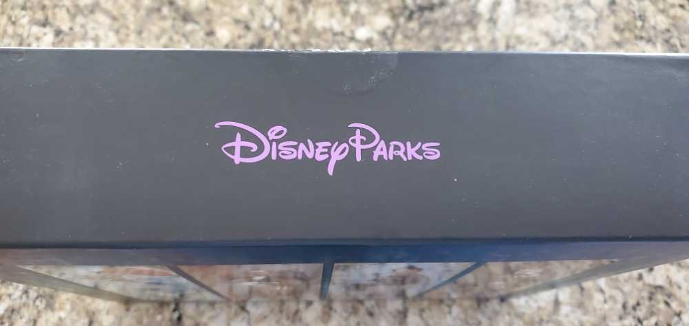 The Haunted Mansion - Disney Parks puzzle collectible [Barcode 12713318] - Main Image 3