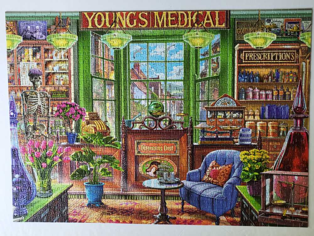 The Pharmacy Shoppe (maken) - Falcon de luxe puzzle collectible [Barcode 8710126113349] - Main Image 2