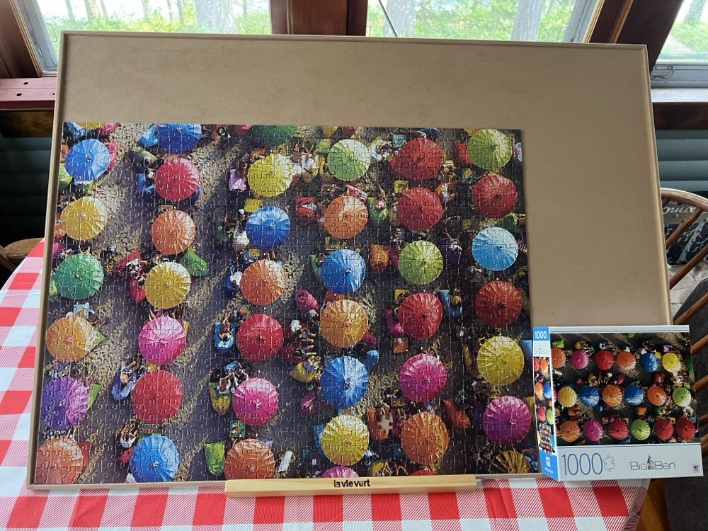 Colorful Umbrellas In Bali - Big Ben ( Milton Bradley) puzzle collectible [Barcode 778988331026] - Main Image 2