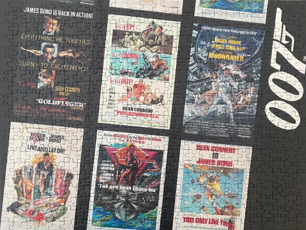 James Bond 007 Retro - Ravensburger puzzle collectible [Barcode 4005556146857] - Main Image 3
