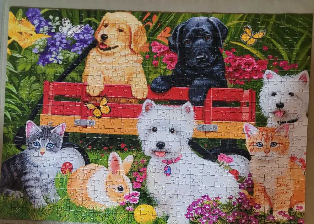 Garden Party - Corner Piece puzzle collectible [Barcode 5052089310292] - Main Image 2