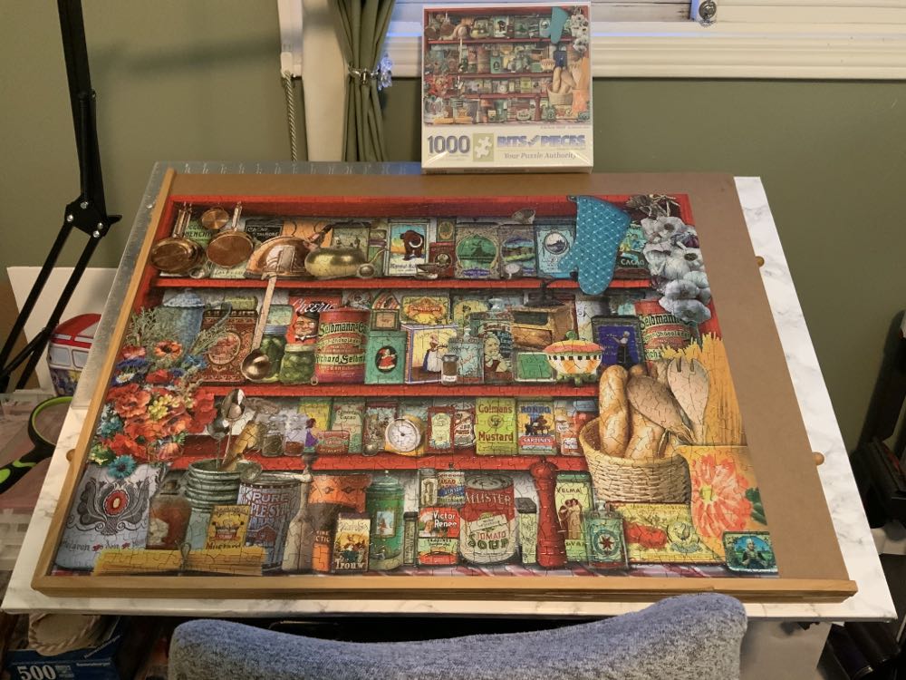 Kitchen Shelf - Bits And Pieces puzzle collectible [Barcode 192949048592] - Main Image 4