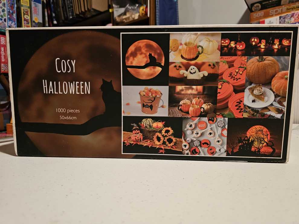 Cosy Halloween - All Jigsaw Puzzles puzzle collectible [Barcode 5056318130767] - Main Image 2