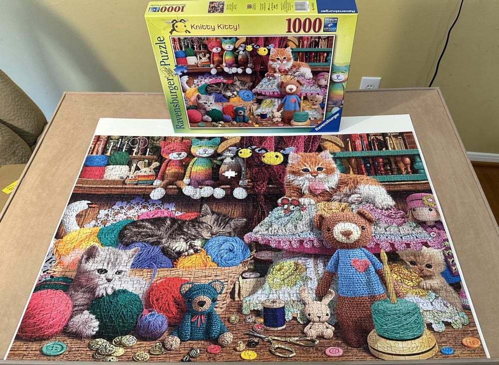 Knitty Kitty! - Ravensburger puzzle collectible [Barcode 4005556165285] - Main Image 3