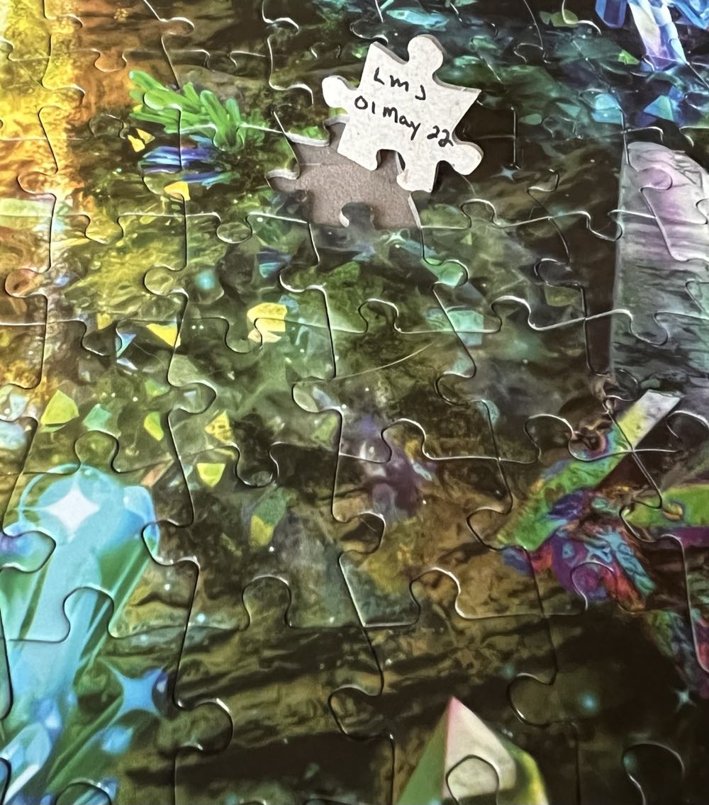 A Mermaid’s Treasure - For Kerri - Buffalo puzzle collectible [Barcode 079346127245] - Main Image 4