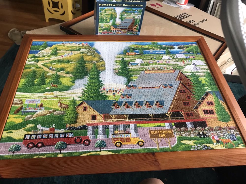Old Faithful 🌊⛲️ - MEGA 🇨🇦 puzzle collectible - Main Image 3