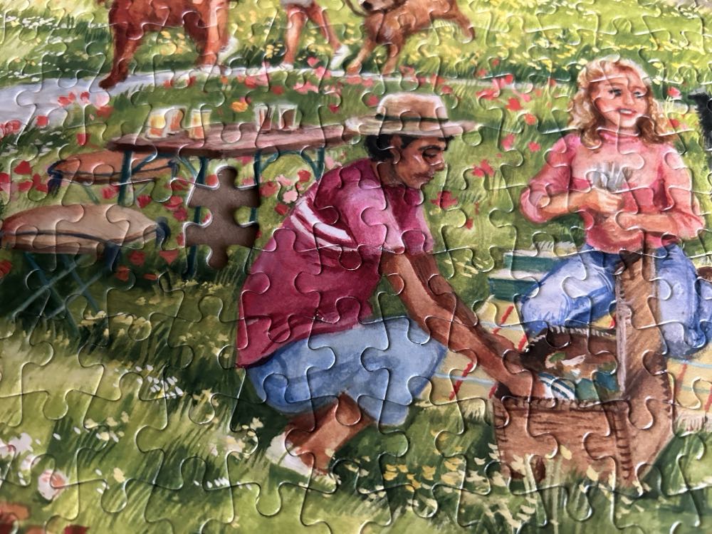 The Great Outdoors - Otter House puzzle collectible [Barcode 5017680047046] - Main Image 3