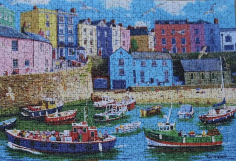 Happy Days, Tenby (1) Keep - Ravensburger 🇬🇧 puzzle collectible [Barcode 4005556194339] - Main Image 4
