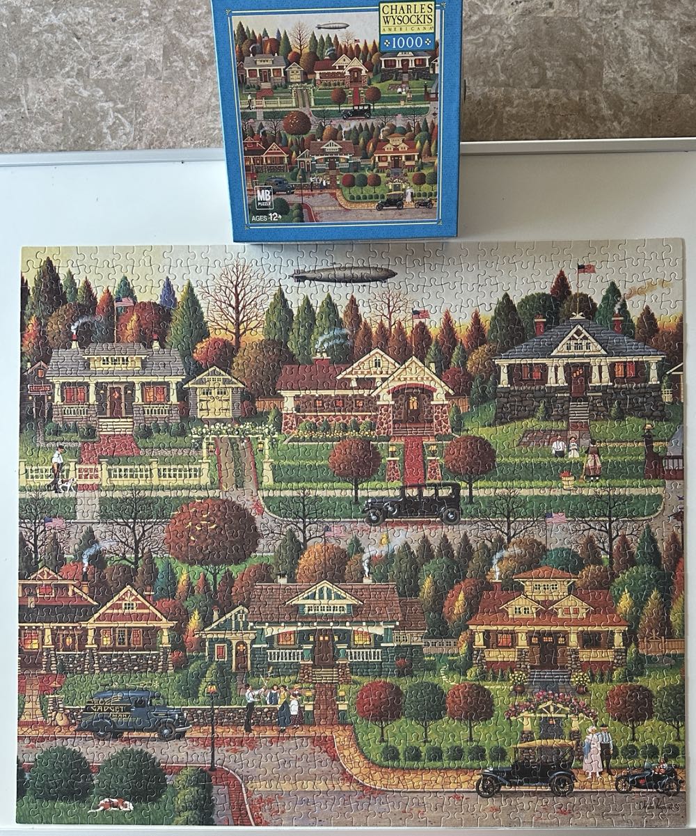 Labor Day in Bungalowville - Hasbro MB Puzzles puzzle collectible - Main Image 2