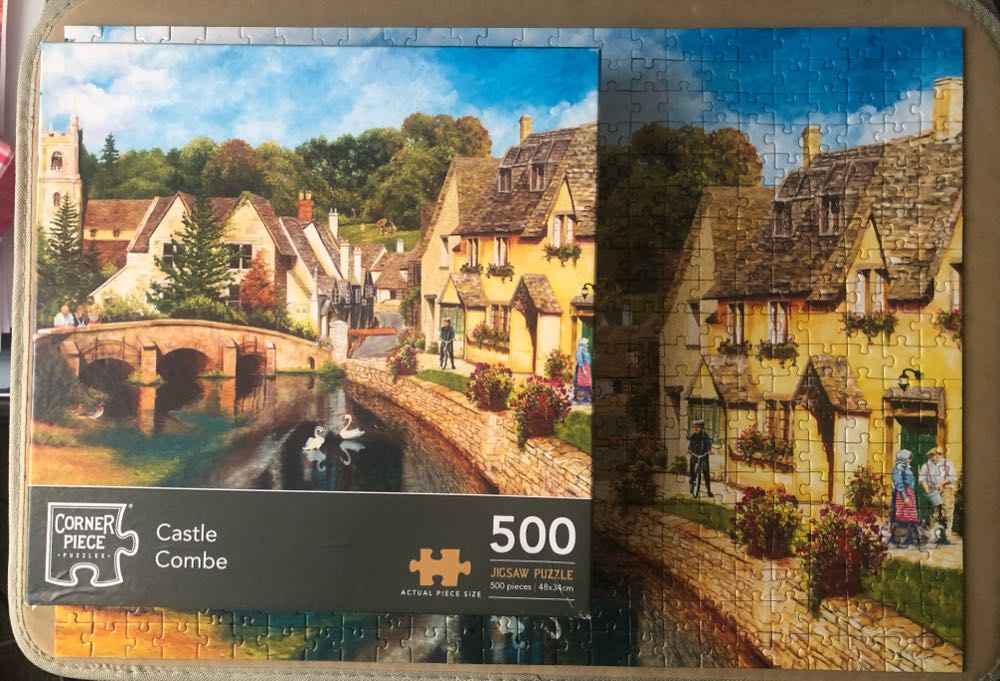 Castle Combe - Corner Piece 🇬🇧 puzzle collectible [Barcode 5052089293403] - Main Image 3