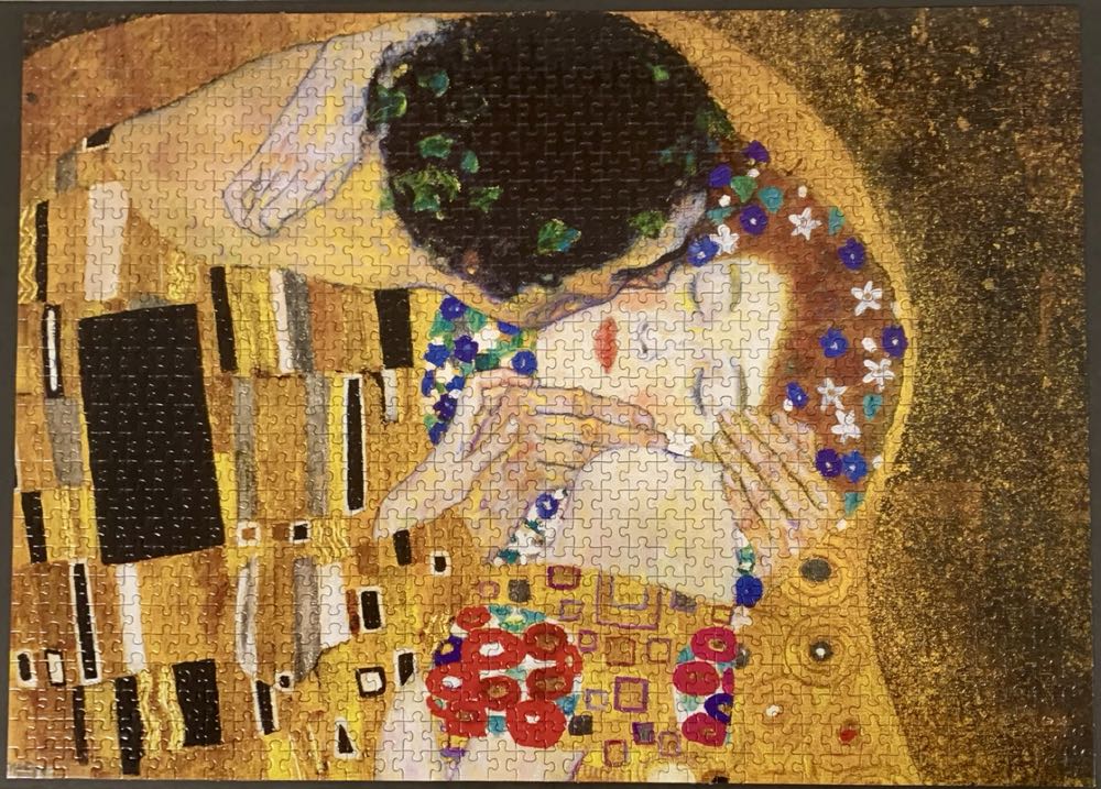 The Kiss (Detail) - Eurographics puzzle collectible [Barcode 628136601429] - Main Image 3