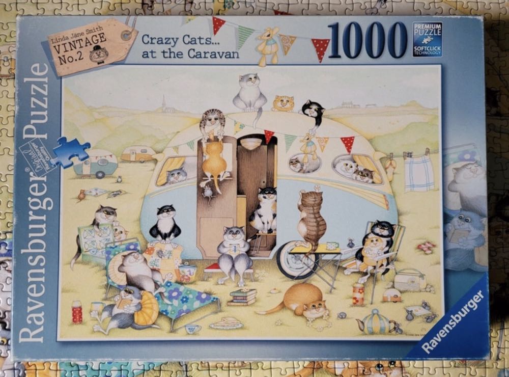 Crazy Cats…at the Caravan (bag/poster) - Ravensburger puzzle collectible [Barcode 4005556195886] - Main Image 4