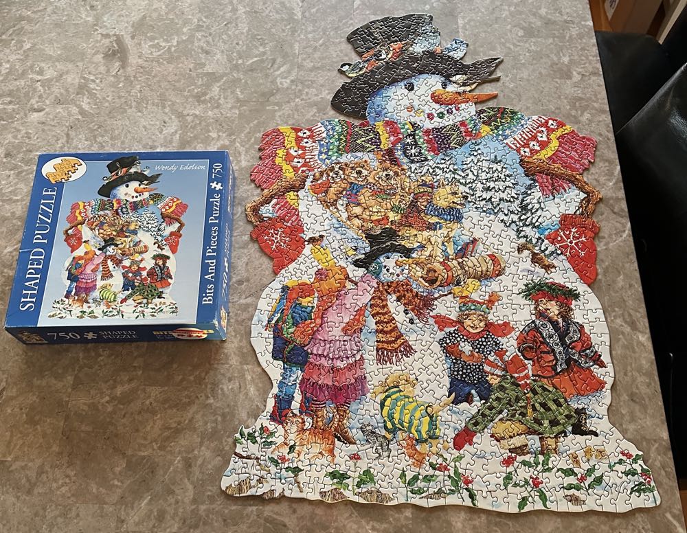 Snowy Friends - Bits And Pieces puzzle collectible [Barcode 704812439644] - Main Image 2