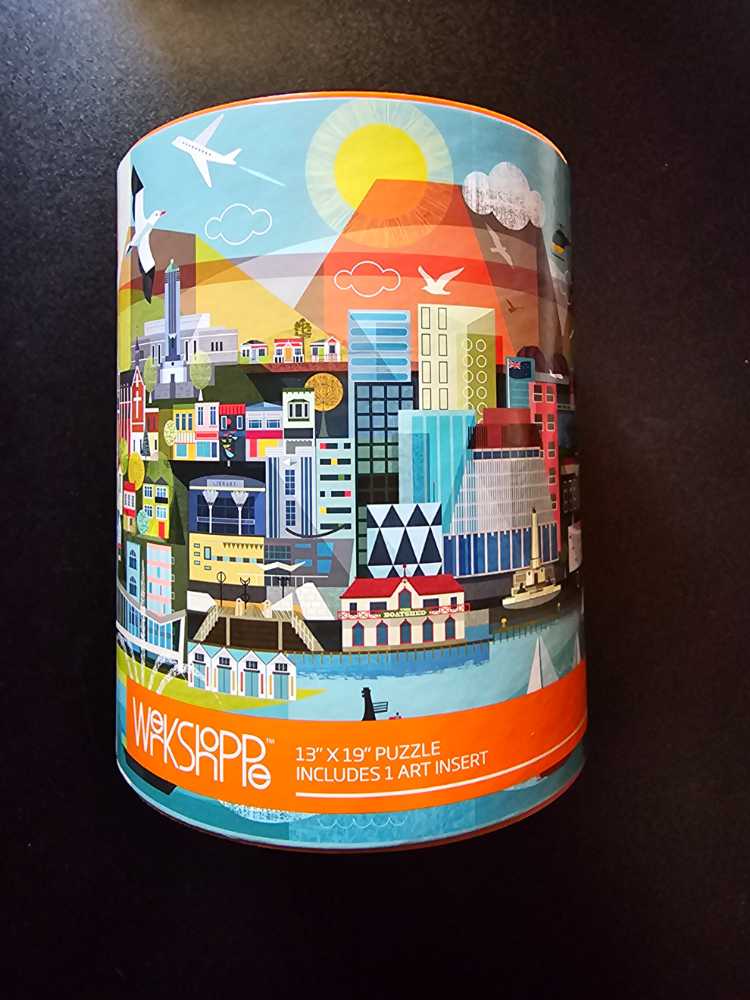 Wellington Landscape 300 - Werkshoppe puzzle collectible [Barcode 810052900339] - Main Image 3