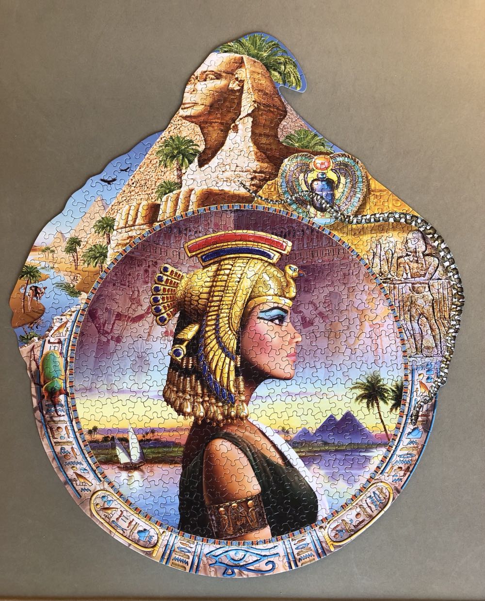 Legends Of The Nile Series Nefertiti - Ceaco puzzle collectible [Barcode 021081011266] - Main Image 2
