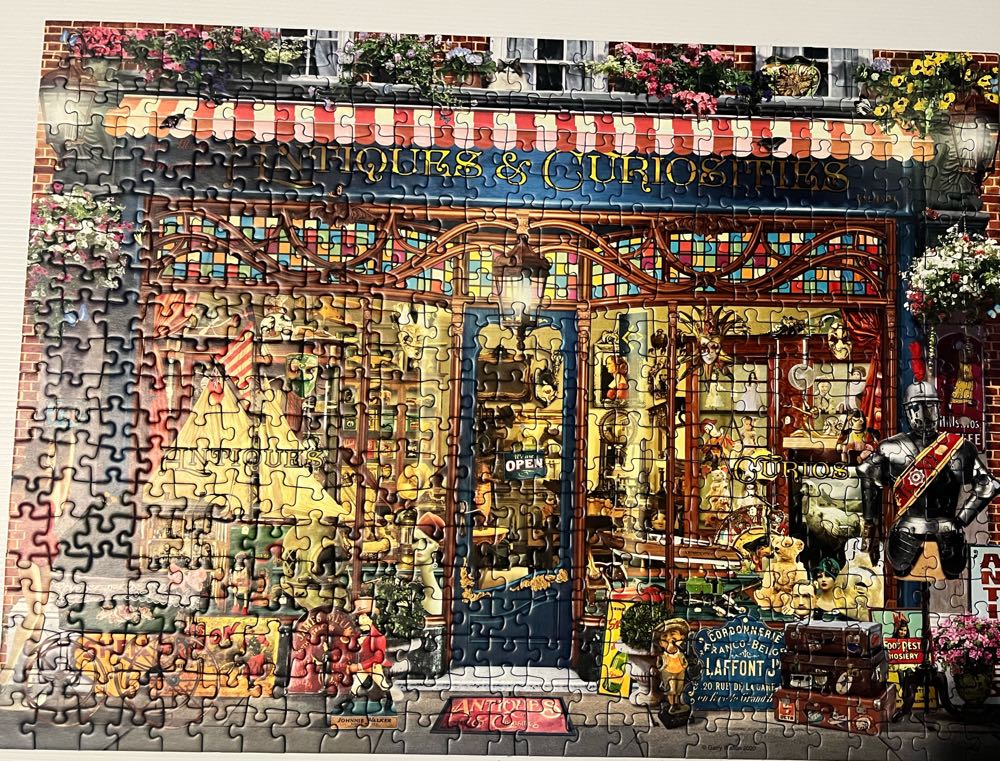 Antiques & Curiosities - Ravensburger puzzle collectible [Barcode 4005556164073] - Main Image 3