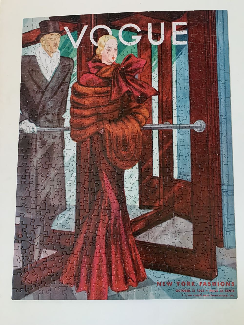 Vogue A Night On The Town - New York Puzzle Company puzzle collectible [Barcode 819844015770] - Main Image 2