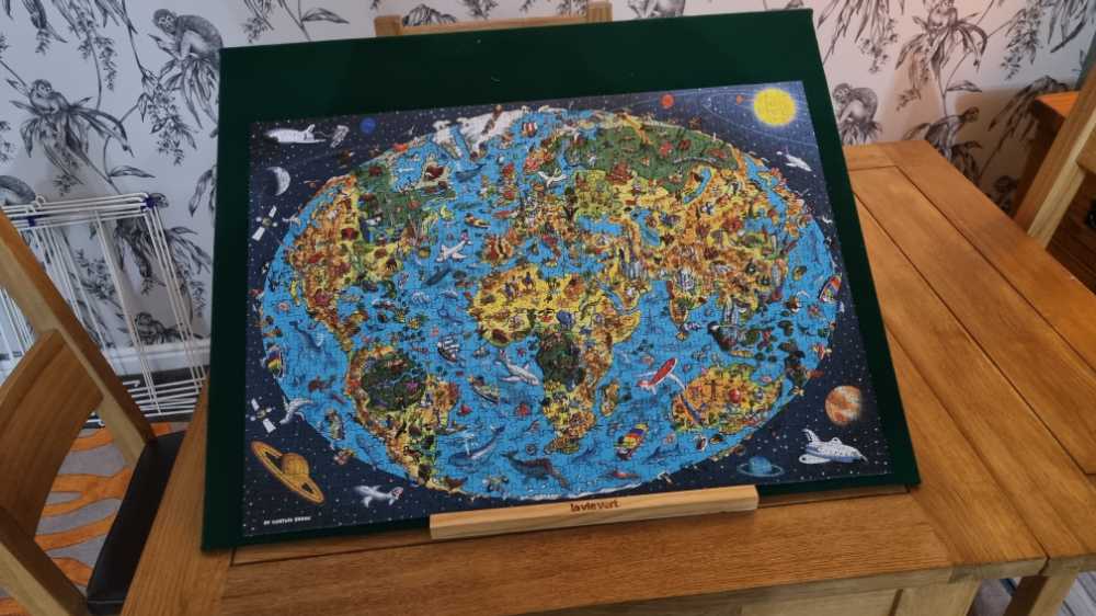 Our Great Planet - Gibsons puzzle collectible - Main Image 3