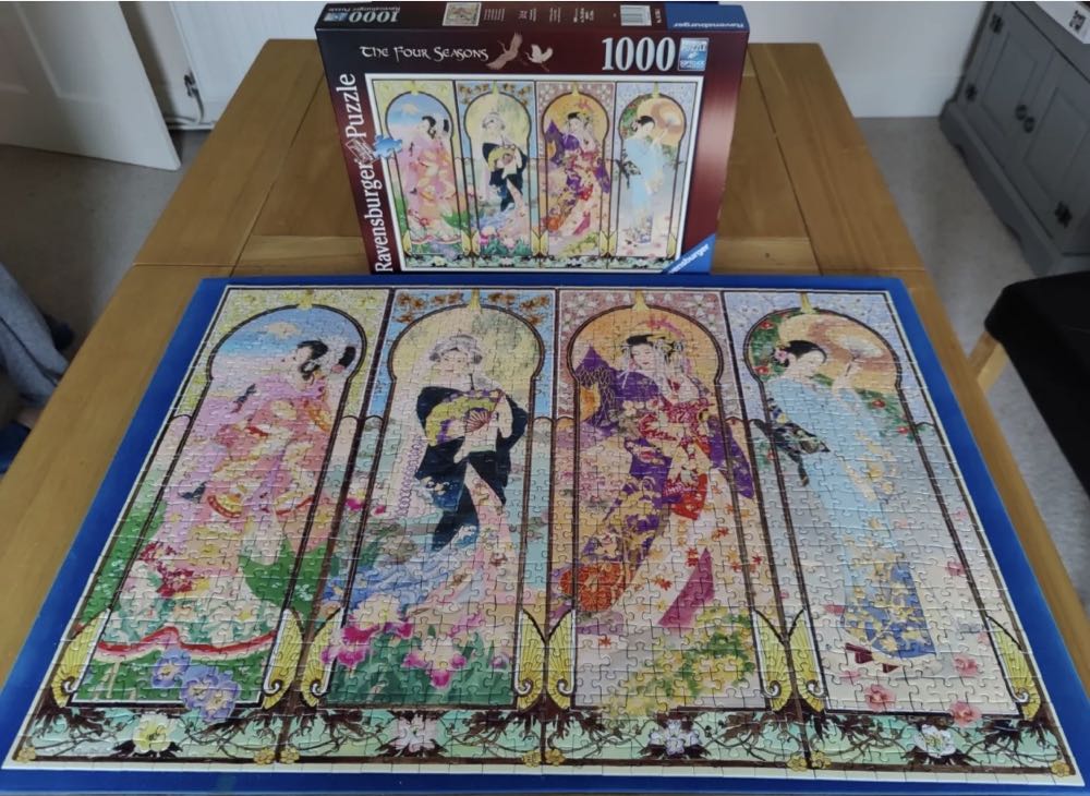 The Four Seasons - Ravensburger puzzle collectible [Barcode 4005556167685] - Main Image 3