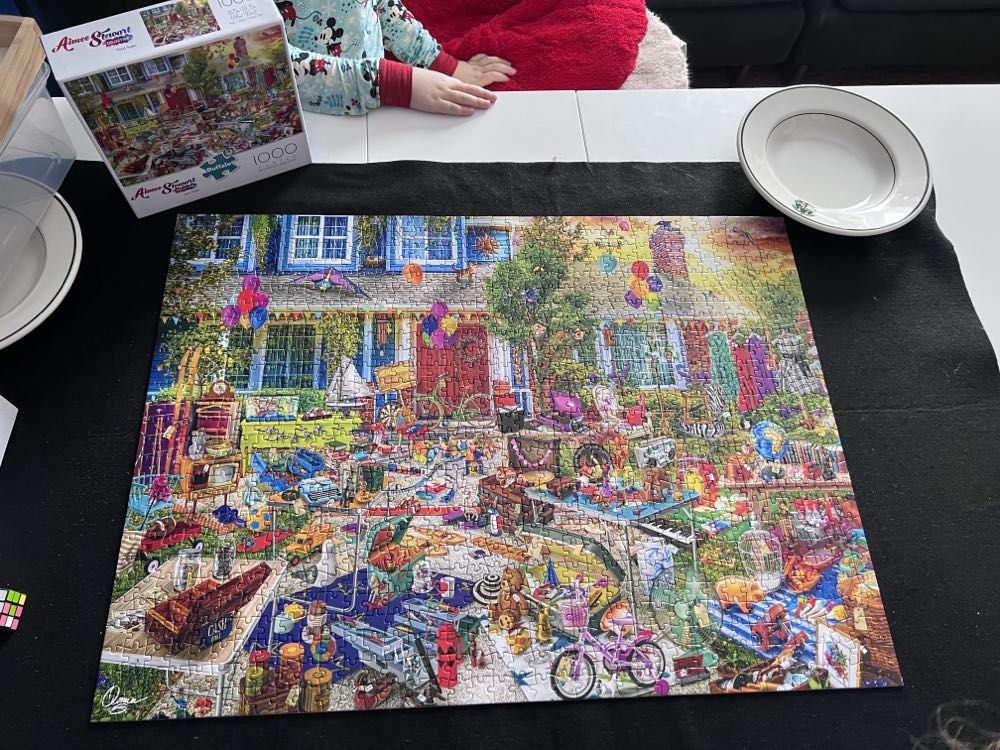 Yard Sale - Buffalo Aimee Stewart puzzle collectible [Barcode 079346117574] - Main Image 3