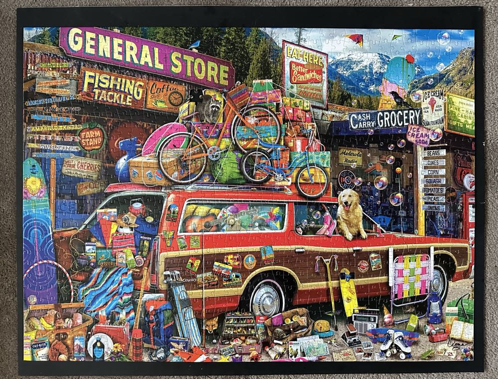 Family Vacation - Buffalo puzzle collectible [Barcode 079346117499] - Main Image 4