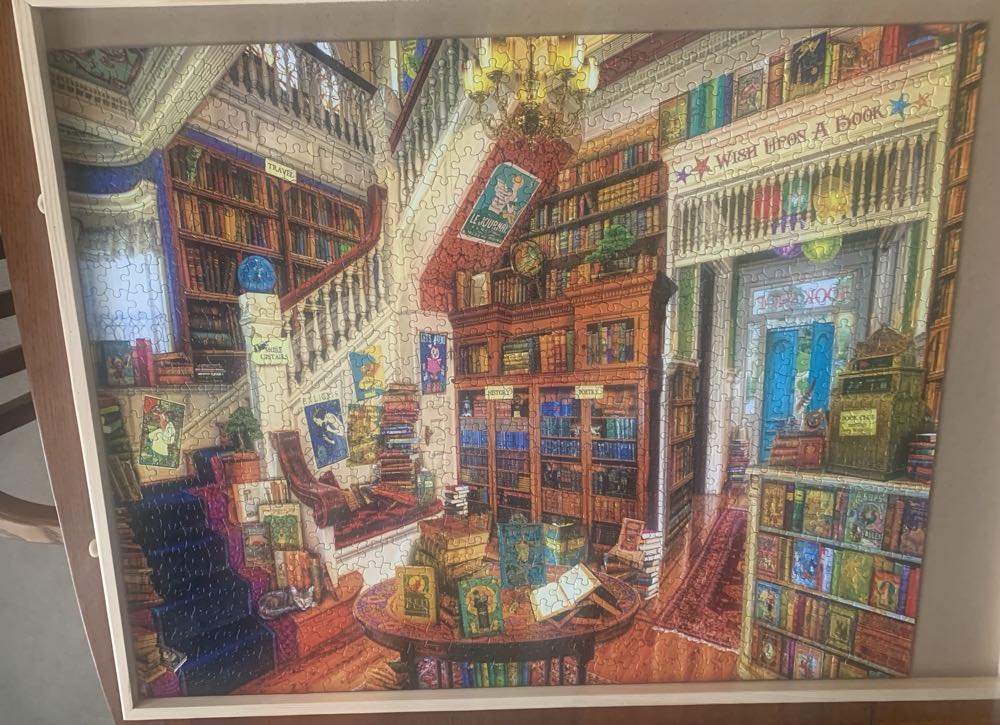 Readers Paradise - White Mountain Puzzles puzzle collectible [Barcode 724819259090] - Main Image 3