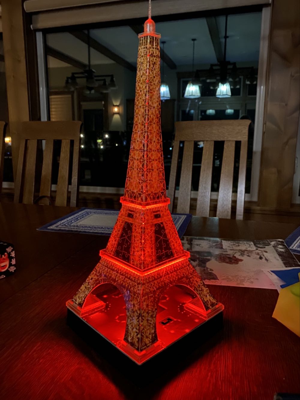 La Tour Eiffel • Paris - Ravensburger puzzle collectible [Barcode 4005556125791] - Main Image 3