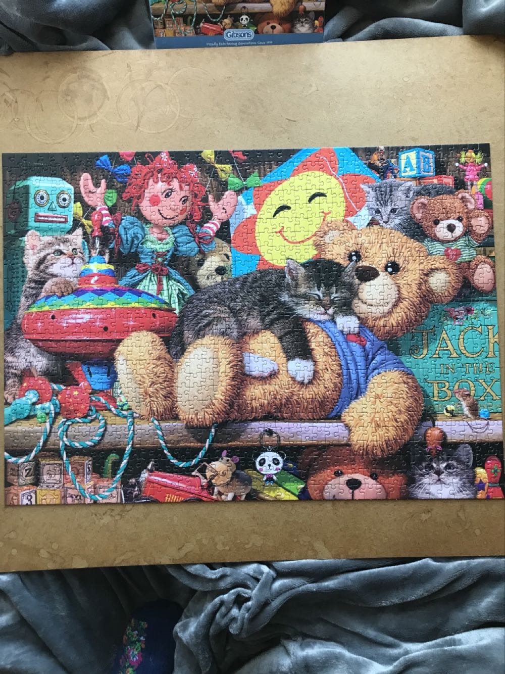 Snoozing On The Ted SOLD  - Gibsons 🇬🇧 puzzle collectible [Barcode 5012269062816] - Main Image 3