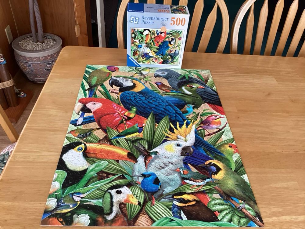 Avian World - Ravensburger puzzle collectible [Barcode 666273820495] - Main Image 3