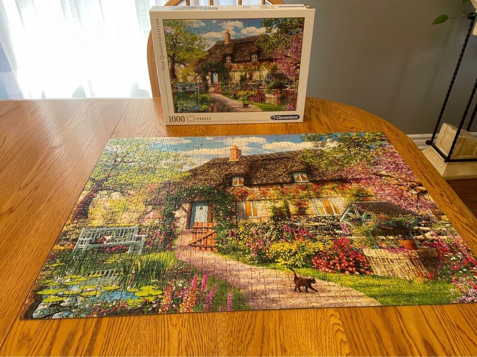 The Old Cottage - Clementoni puzzle collectible [Barcode 8005125395200] - Main Image 2
