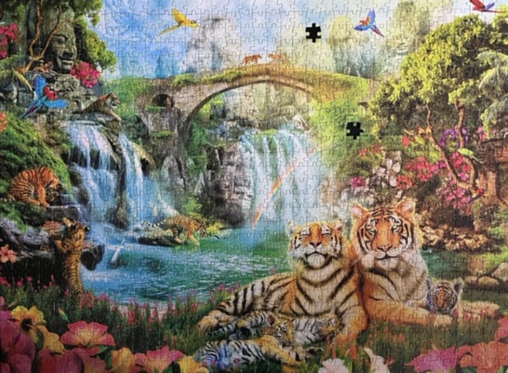 Tiger Grotto - Ravensburger puzzle collectible [Barcode 4005556193738] - Main Image 3