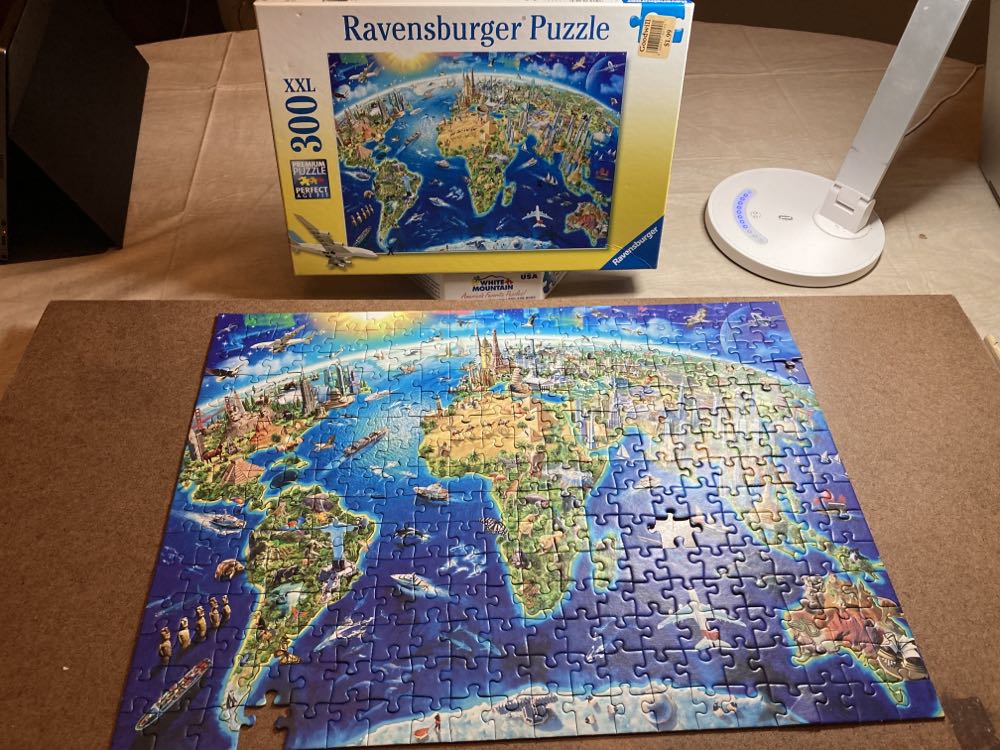 World Landmarks Map - Ravensburger puzzle collectible [Barcode 4005556132270] - Main Image 2