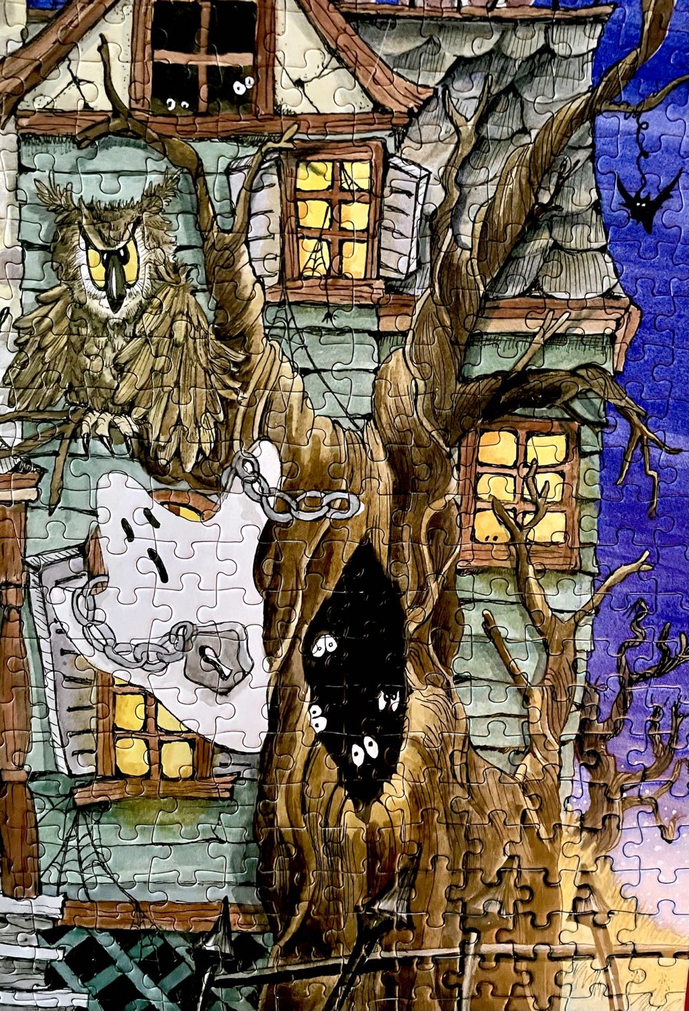 Haunted House - Vermont Christmas Company puzzle collectible [Barcode 871241009806] - Main Image 4