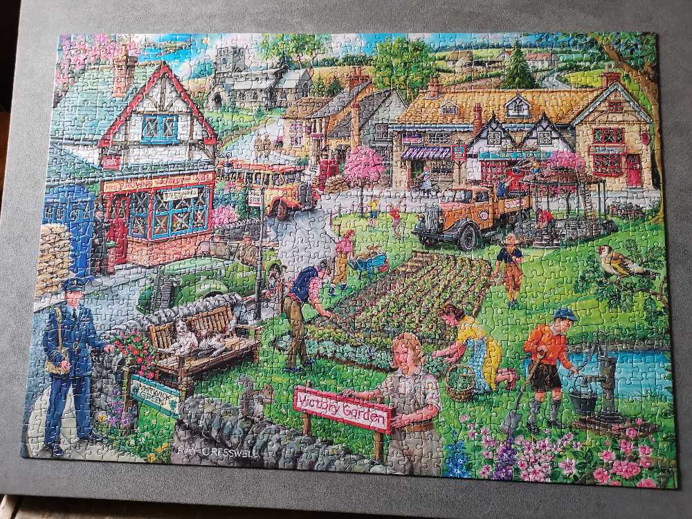 Wartime Green - HOP 🇬🇧 puzzle collectible [Barcode 5060002004296] - Main Image 3