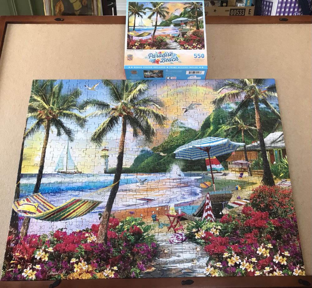 Paradise Beach: Hawaiian Life - MasterPieces puzzle collectible [Barcode 705988321177] - Main Image 3