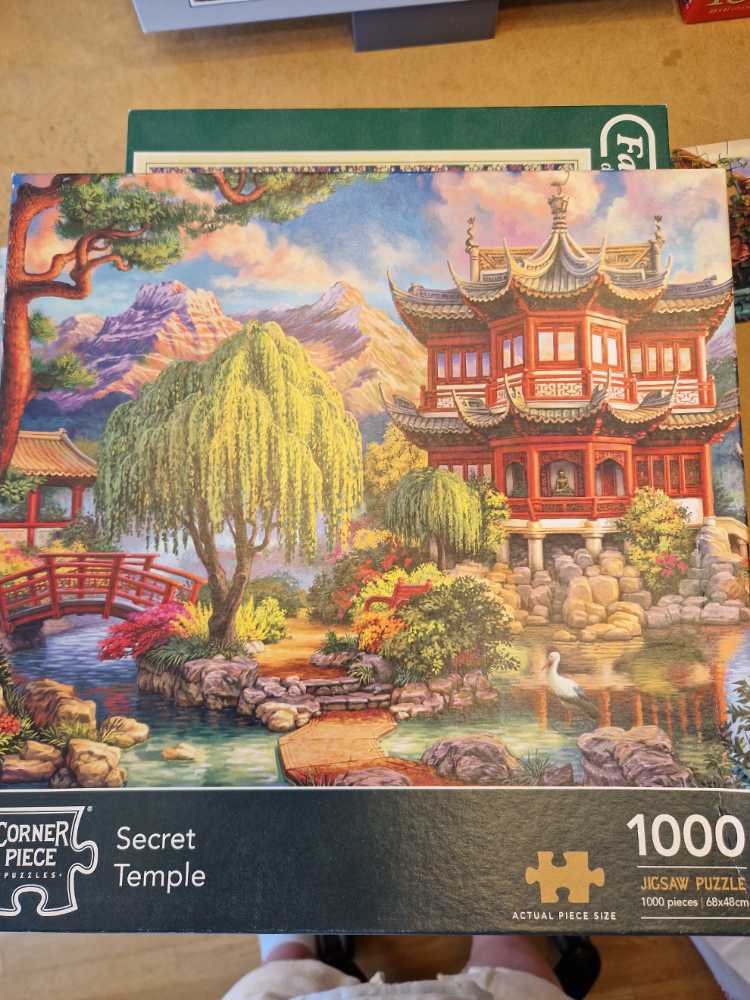 Secret Temple - Corner Piece puzzle collectible [Barcode 5052089301924] - Main Image 2