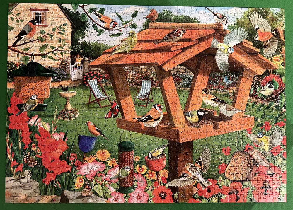 Strictly For The Birds - HOP 🇬🇧 puzzle collectible [Barcode 5060002005057] - Main Image 2