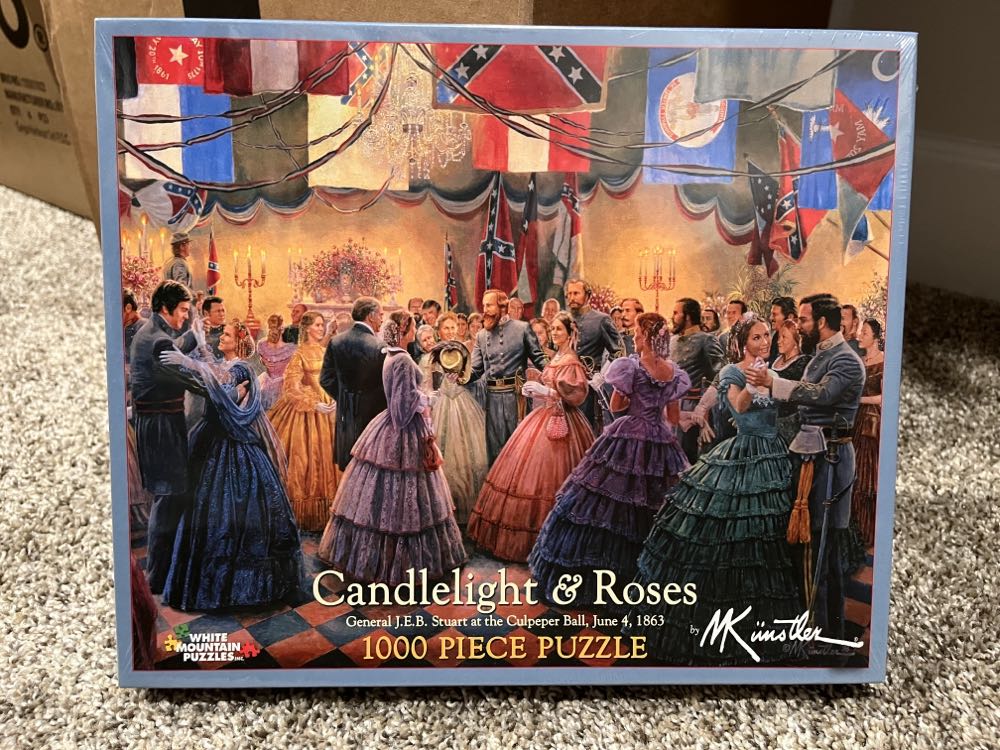Candlelight & Roses - White Mountain puzzle collectible [Barcode 724819249312] - Main Image 2