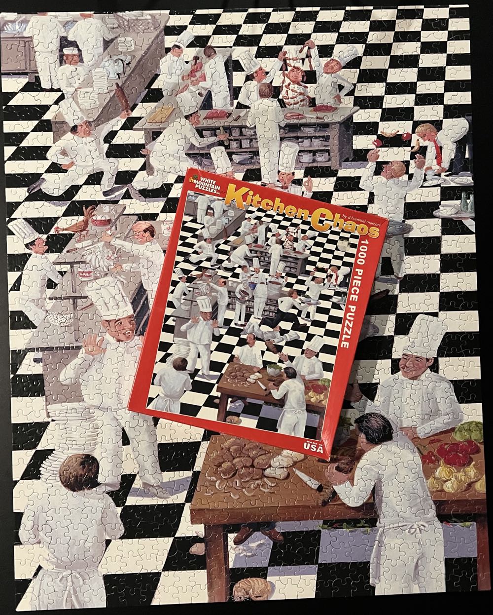 Kitchen Chaos - White Mountain Puzzles puzzle collectible [Barcode 724819252732] - Main Image 4