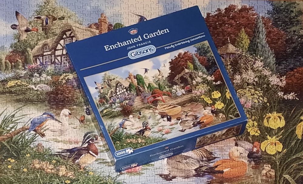 Enchanted Garden - Gibsons 🇬🇧 puzzle collectible [Barcode 5012269060683] - Main Image 4