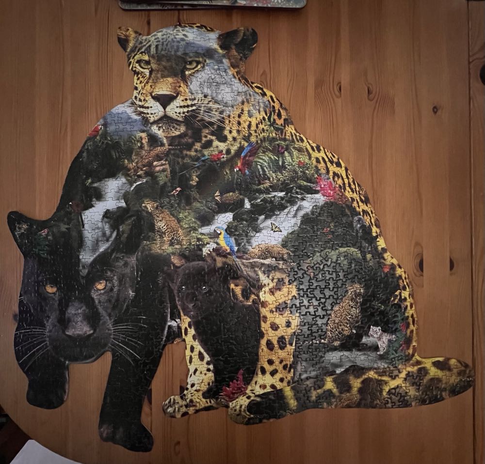 Black Beauty - SunsOut 🇺🇸 puzzle collectible [Barcode 796780972803] - Main Image 2