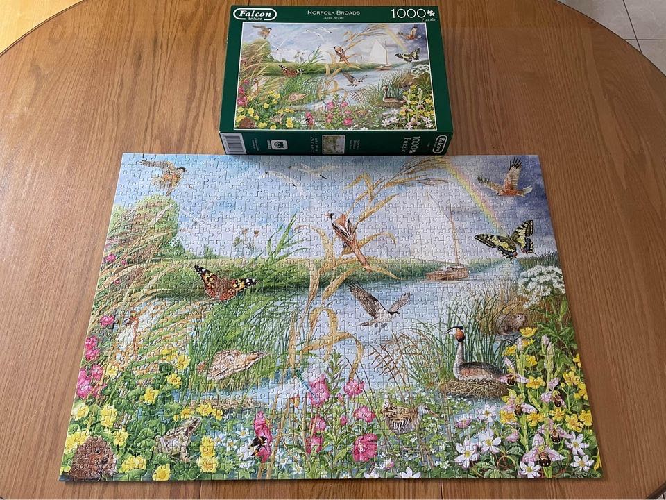 Norfolk Broads - Falcon de luxe puzzle collectible [Barcode 8710126112083] - Main Image 3