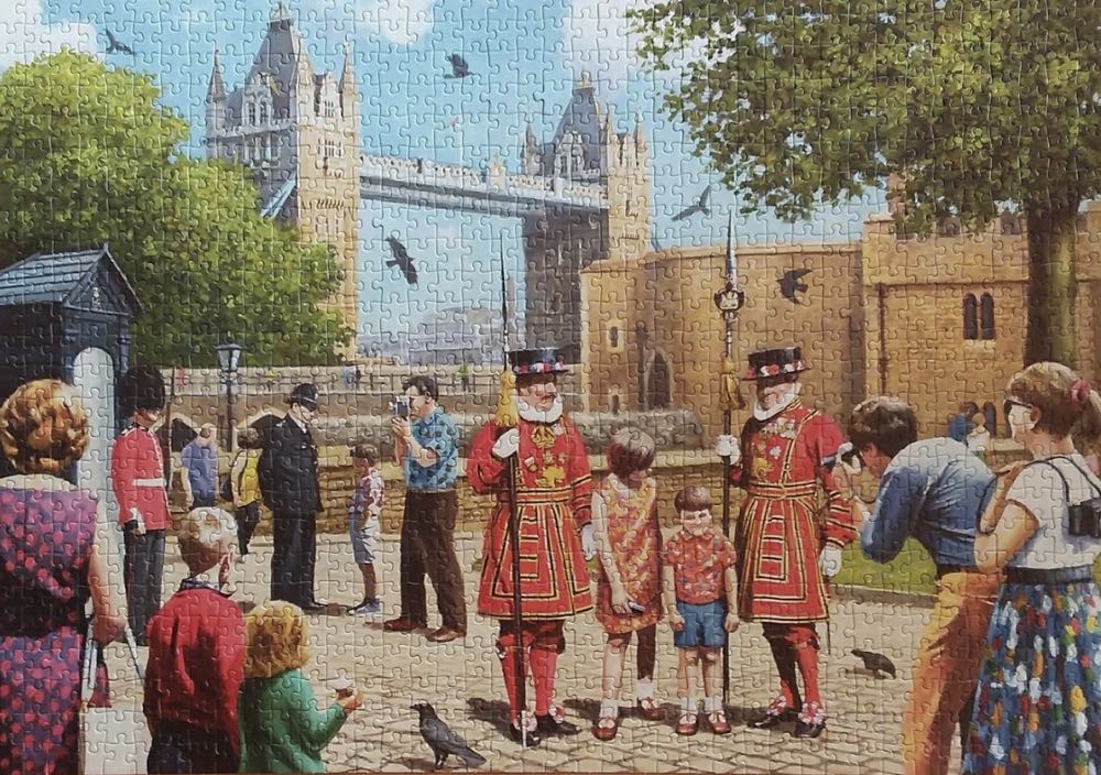 Beefeaters At The Tower - Falcon de luxe puzzle collectible [Barcode 8710126111772] - Main Image 3