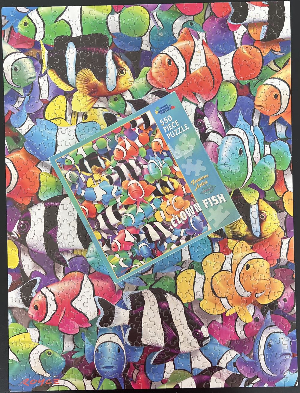 Clown Fish - White Mountain puzzle collectible [Barcode 724819249367] - Main Image 4