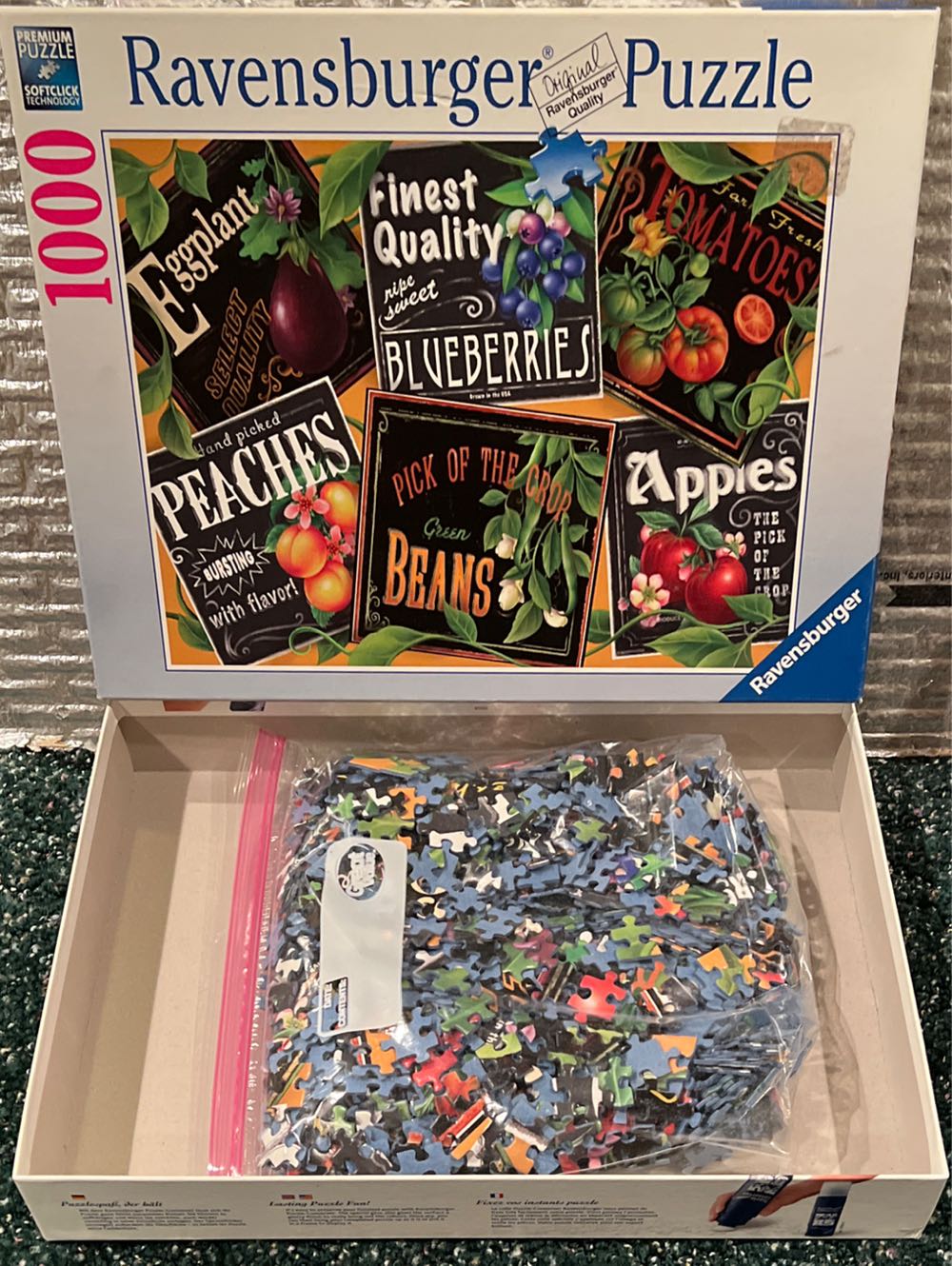 Farmer’s Market - Ravensburger puzzle collectible [Barcode 4005556195237] - Main Image 4