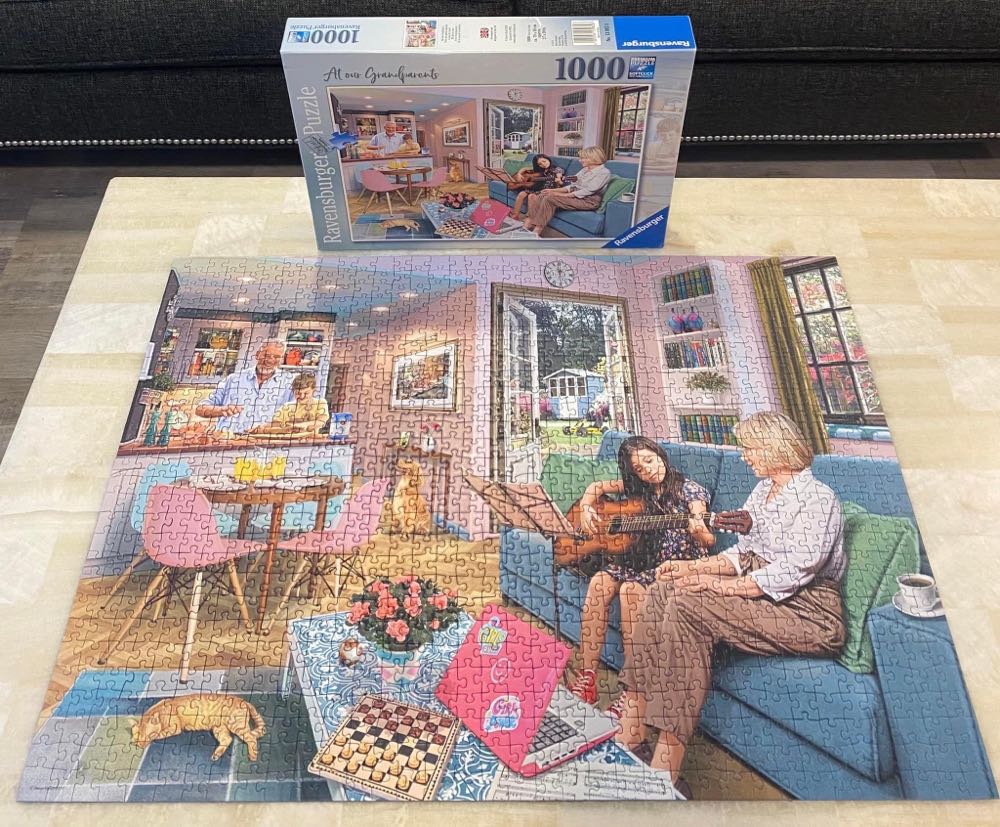 At Our Grandparents - Ravensburger puzzle collectible [Barcode 4005556139828] - Main Image 2