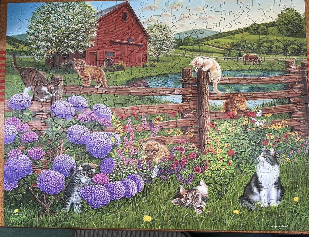 Farm Cats - Cobble Hill puzzle collectible [Barcode 625012880077] - Main Image 3
