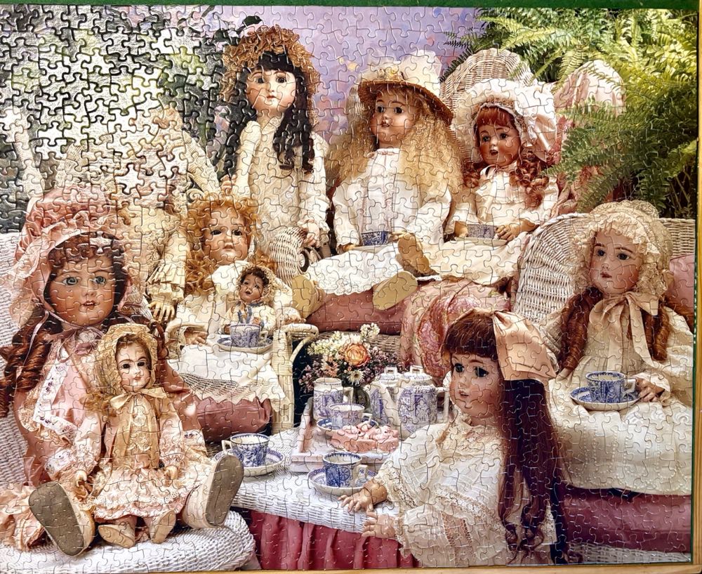 The Dolly Tea Party - Springbok puzzle collectible [Barcode 070000017230] - Main Image 2