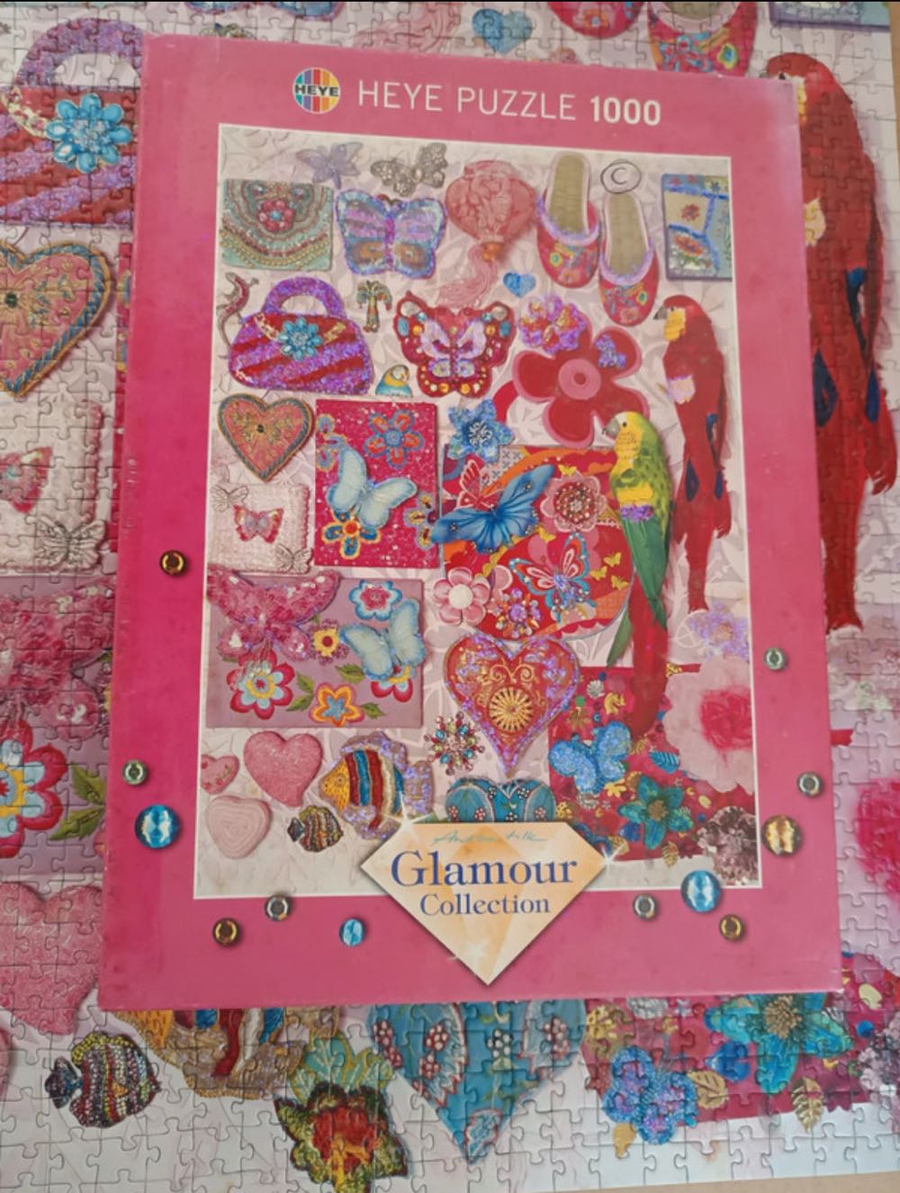 Glittering Gifts / Glamour Coll  (Ewelina Messenger) - Heye Puzzle puzzle collectible [Barcode 4001689291372] - Main Image 4