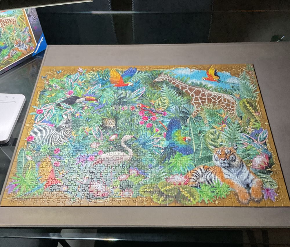 Exotic Escape - Ravensburger puzzle collectible [Barcode 4005556168279] - Main Image 4